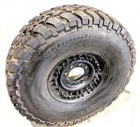 TI-1833 | TI-1833 BF Goodrich Baja TA 37X12.50R16.5LT Tire Mounted on 24 Bolt Rim 100 Tread HMMWV (14).jpg