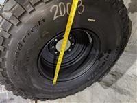 TI-1833 | TI-1833 BF Goodrich Baja TA 37X12.50R16.5LT Tire Mounted on 24 Bolt Rim 100 Tread HMMWV (28).jpg
