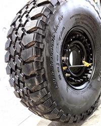 TI-1834 | TI-1834 BF Goodrich Baja TA 37X12.50R16.5LT Tire Mounted on 24 Bolt Rim with CTIS - 100 Tread HMMWV (14).jpg