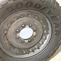 TI-1839 | TI-1839 Goodyear G275 MSA 33565R22.5 with Unimount 18 Bolt Rim 100 Tread Tire (10).jpg