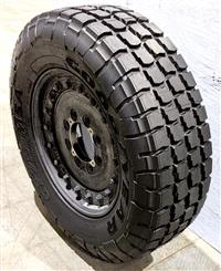 TI-1839 | TI-1839 Goodyear G275 MSA 33565R22.5 with Unimount 18 Bolt Rim 100 Tread Tire (4).jpg