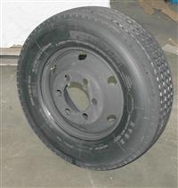 TI-1844 | TI-1844 Michelin XTE 2 285-70R19.5 with 6 Lug Budd Style Rim 100% Tread  (12).JPG