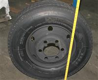 TI-1844 | TI-1844 Michelin XTE 2 285-70R19.5 with 6 Lug Budd Style Rim 100% Tread  (20).JPG