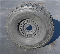 TI-1858 | TI-1858  BF Goodrich Baja TA 37X12.50R16.5LT Tire Mounted on 24 Bolt Rim 90% Tread HMMWV (2).JPG