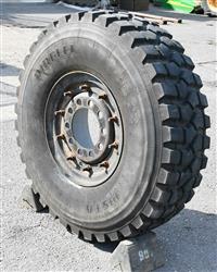 TI-1887 | TI-1887 Pirelli PS22 14 (15).JPG