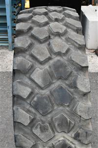 TI-1890 | TI-1890 Michelin XZL 16 (2).JPG