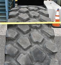 TI-1890 | TI-1890 Michelin XZL 16 (3).JPG