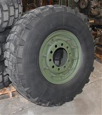 TI-1898 | TI-1898  Michelin X G20 Pilote XL 15.580R20 Tire 75% Tread Lot of 6  (5).JPG