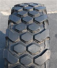 TI-1900 | TI-1900  Continental 14.5R20 Tire 100% Tread Mounted on 6 Bolt 10 Stud Rim (13).JPG