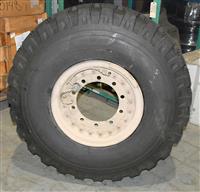 TI-261 | TI-261  General 14.00R20 Tire 100% Tread Mounted on 20 Stud 10-Hole Hub Pilot Rim CTIS (14).JPG