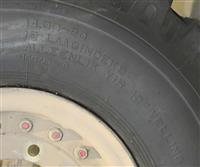 TI-261 | TI-261  General 14.00R20 Tire 100% Tread Mounted on 20 Stud 10-Hole Hub Pilot Rim CTIS (2).JPG