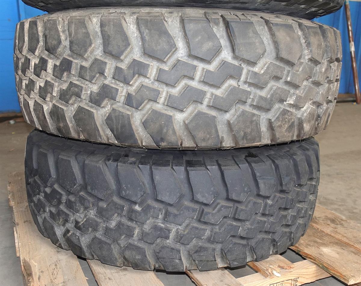 TI-153 | TI-153 BF Goodrich Baja T-A 37x12.50R16.5LT Tire with Rim Lot Sale of 4 (9) (Large).JPG