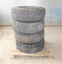 TI-153 | TI-153 BF Goodrich Baja T-A 37x12.50R16.5LT Tire with Rim Lot Sale of 4 (10) (Large).JPG