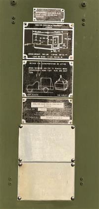 HM-658 | HM-658 S-250G Unshielded Electrical Equipment Shelter GREEN (11) (Large).JPG